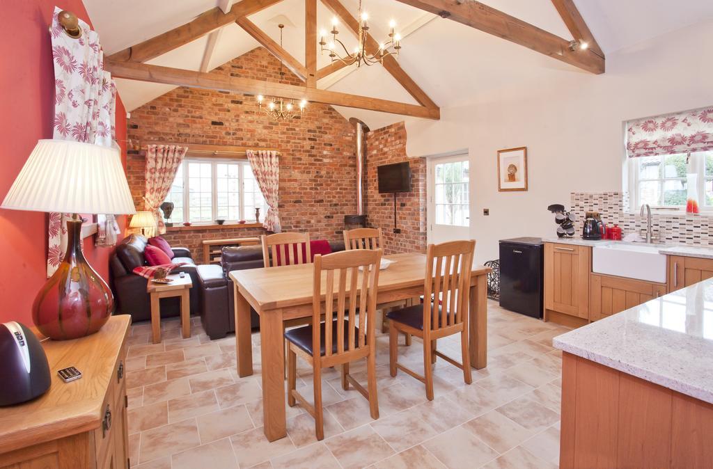 Holtby Grange Cottages Йорк Экстерьер фото